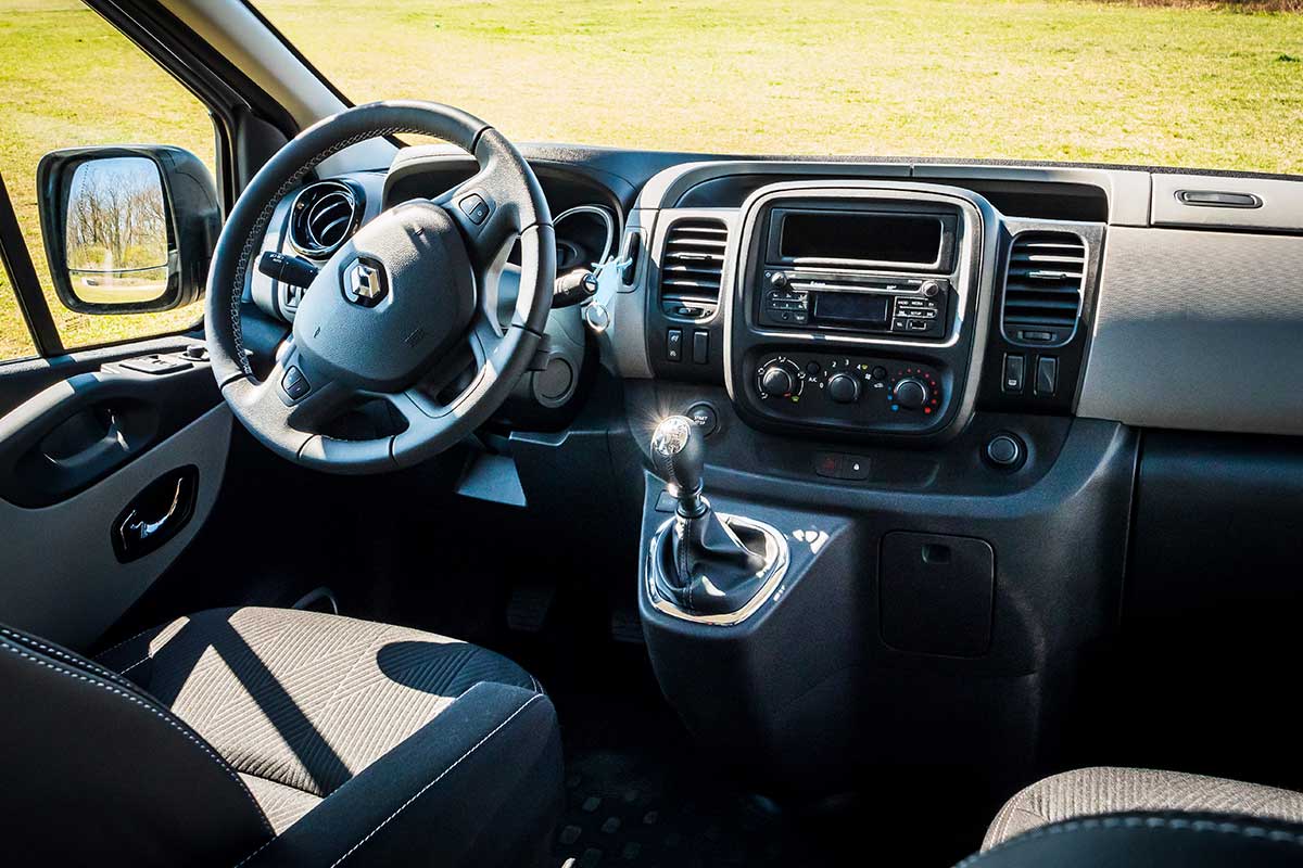 renault-trafic-weekender-60
